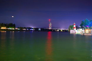 雨后光影 維也納夜景與深圳辦公園區(qū)的照明敘事